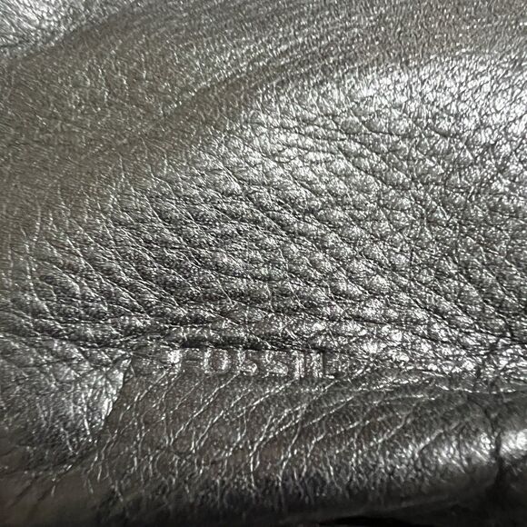 Fossil Explorer XL Black Leather Fold Over Crossbody Hobo Tote Shoulder Bag - Picture 7 of 16